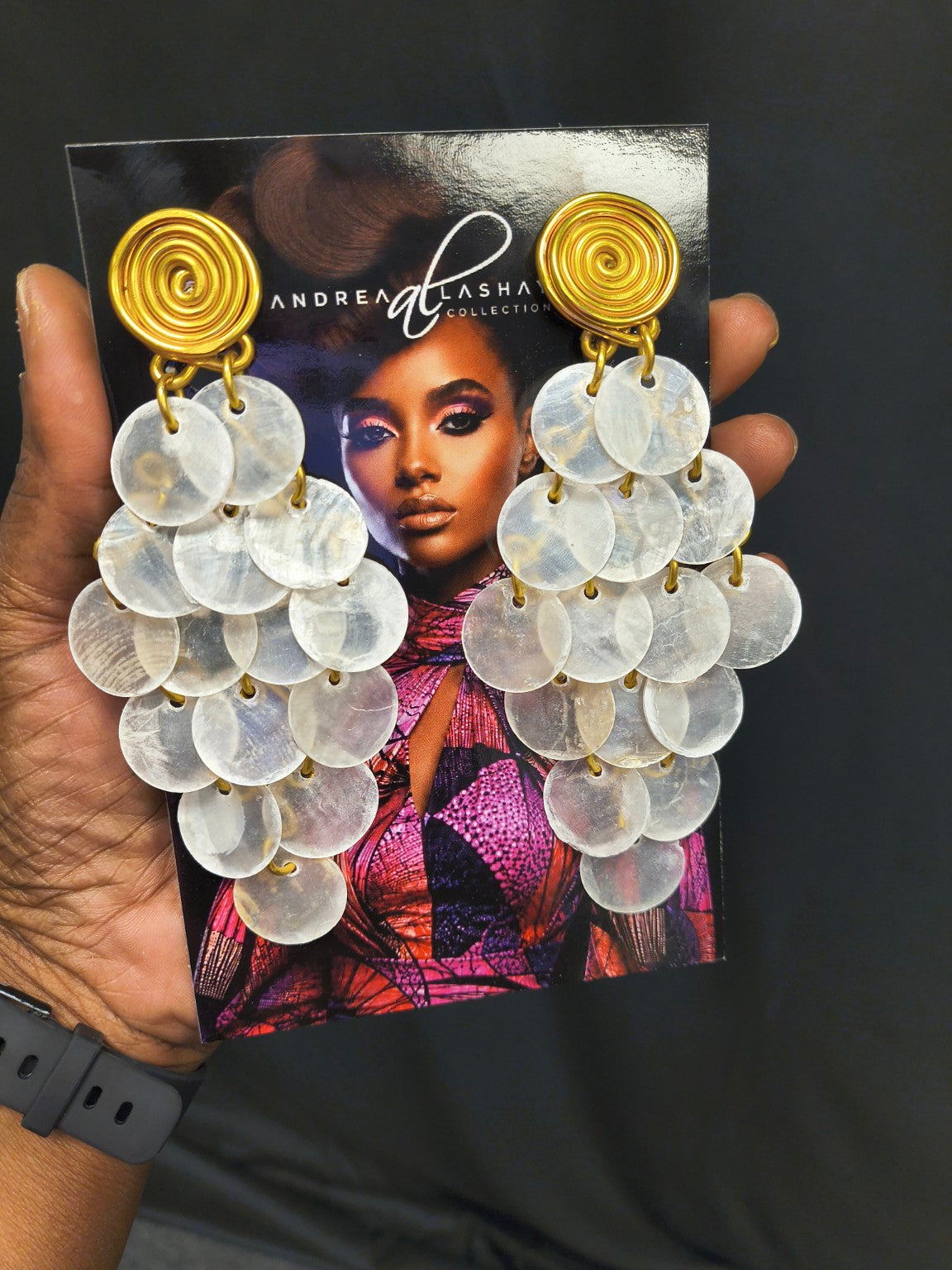 Boho Shell Statement earrings smoky white